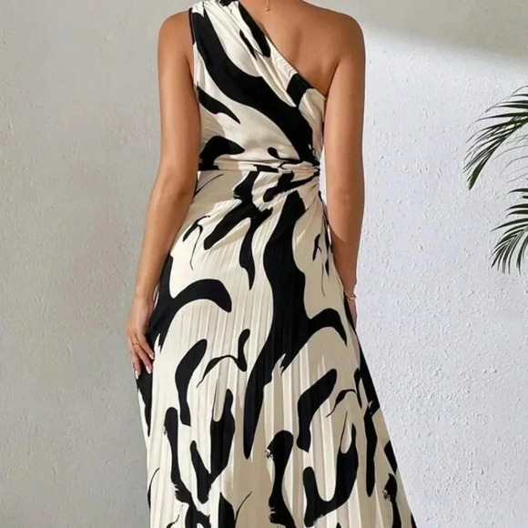 Summer Off-Shoulder Hollow-Out Printed Dress - Picture 5 of 6